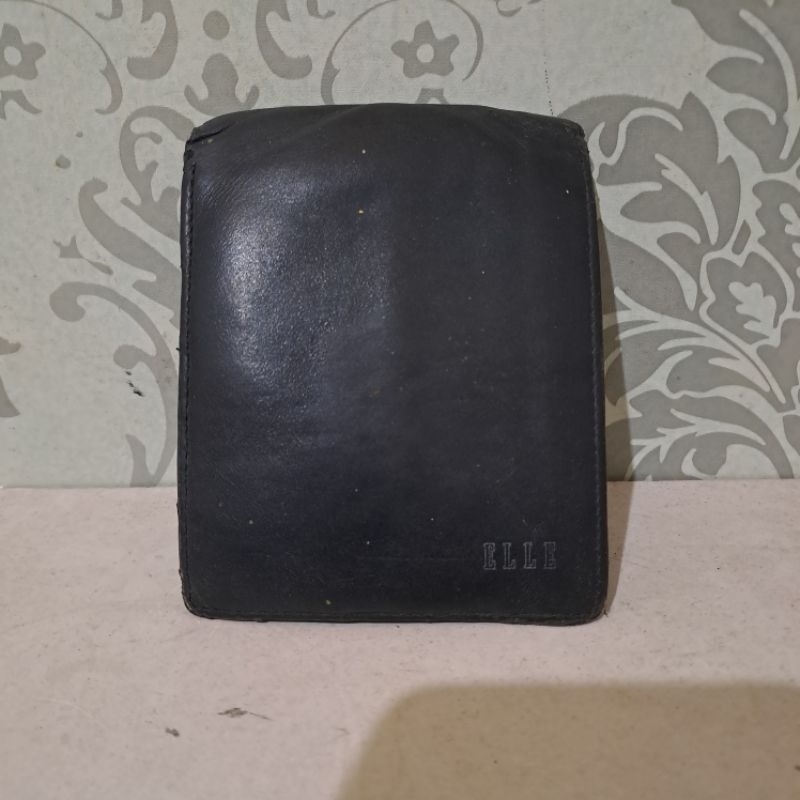 Dompet pria Elle preloved
