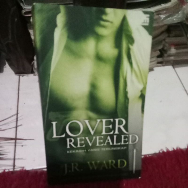 novel J. R ward cabutan