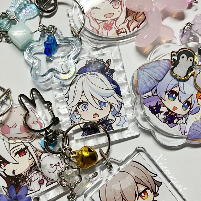 Xiammxnt's Genshin, Honkai star rail & Pjsekai beaded keychains