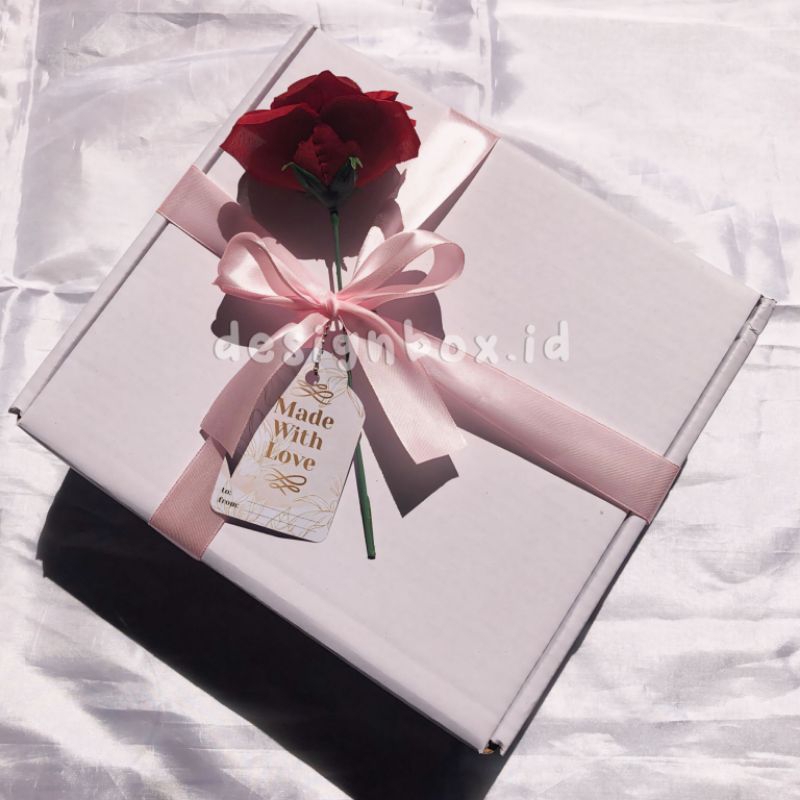 

Box Gift Hampers Flower Edition (BOX ONLY)