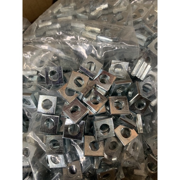 Baut Plastik Mur Plastik / Mur Piala / Baut mur Piala Plastik