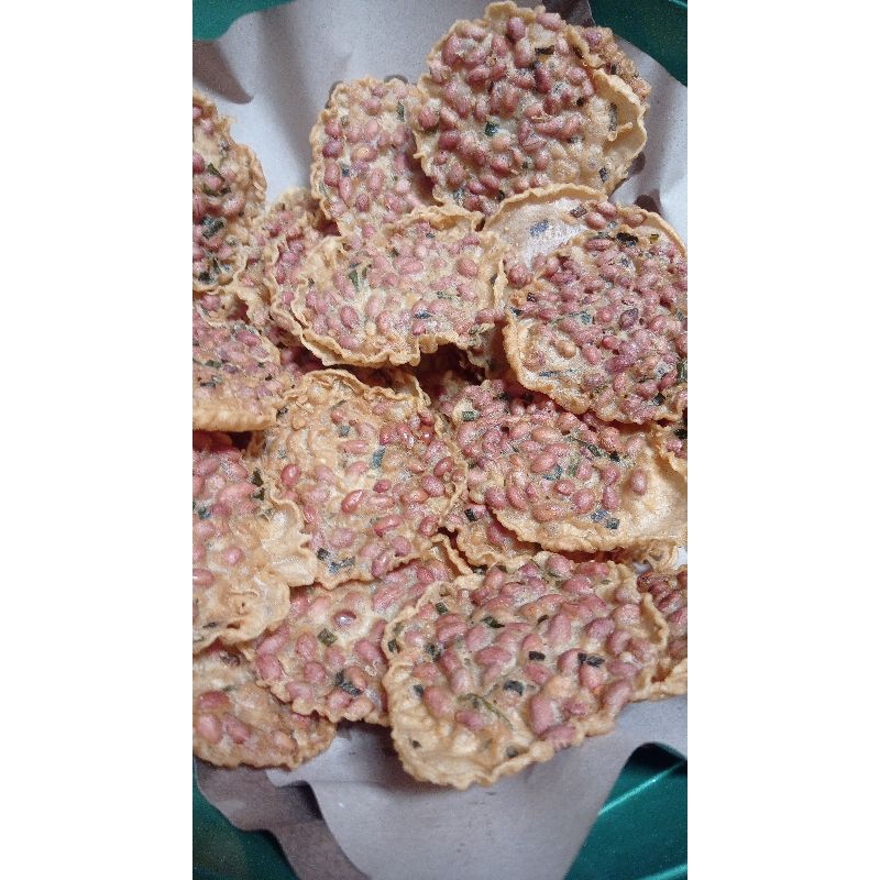 

Peyek_kacang