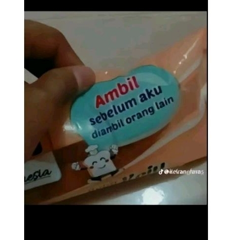 

BUBBLE WRAP & KARDUS