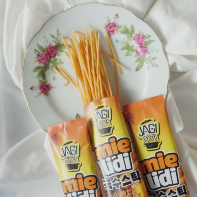 

Camilan mie lidi jagi non msg best seller rasa roasted corn etalaseibu