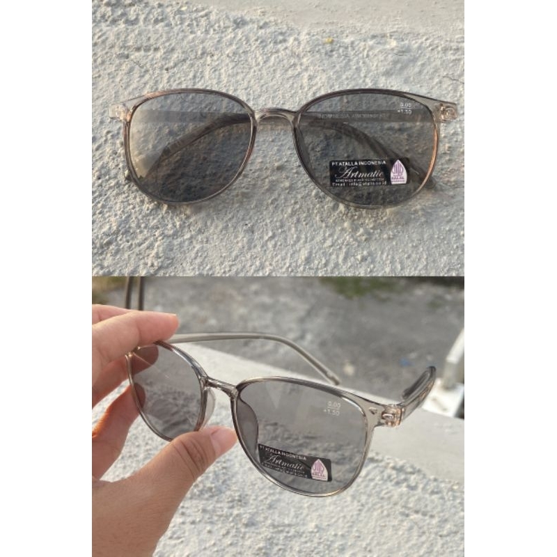 Kacamata Baca Jalan Dobel Bifokal Bisa untuk Baca dan Jalan Model Oval Lensa Gelap Anti UV Unisex Pr