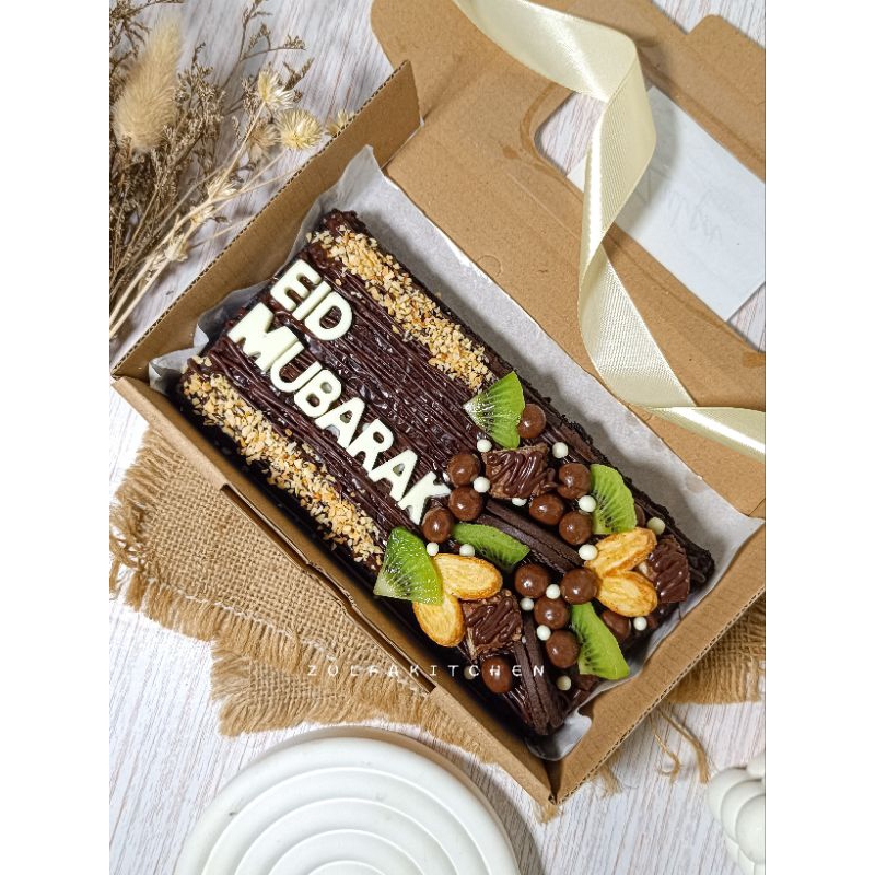 

FUDGY BROWNIES CUSTOM 20X10