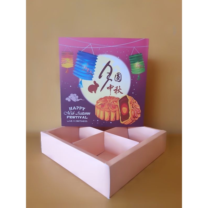 

Dus mooncake 100 gr sekat 4 " Violet Rabbit + Pink Salem " & kartu ucapan ( 1 pack isi 5 pcs dus & kartu ucapan )