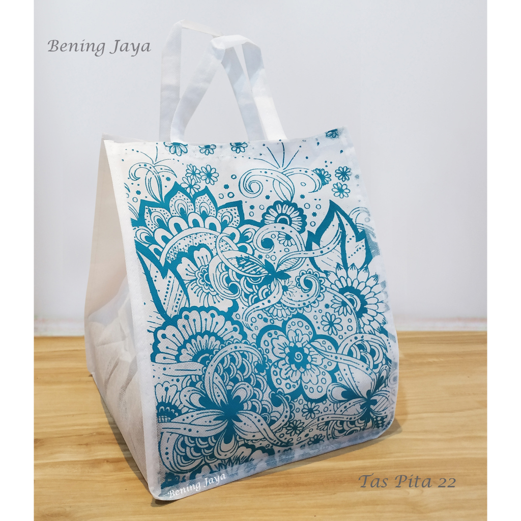 

Tas Hajatan Spunbond Pita 22 Celyn Tosca