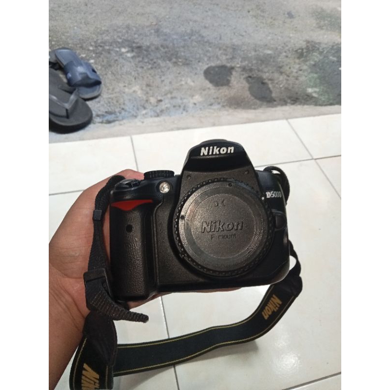 Nikon D5000 Body Only