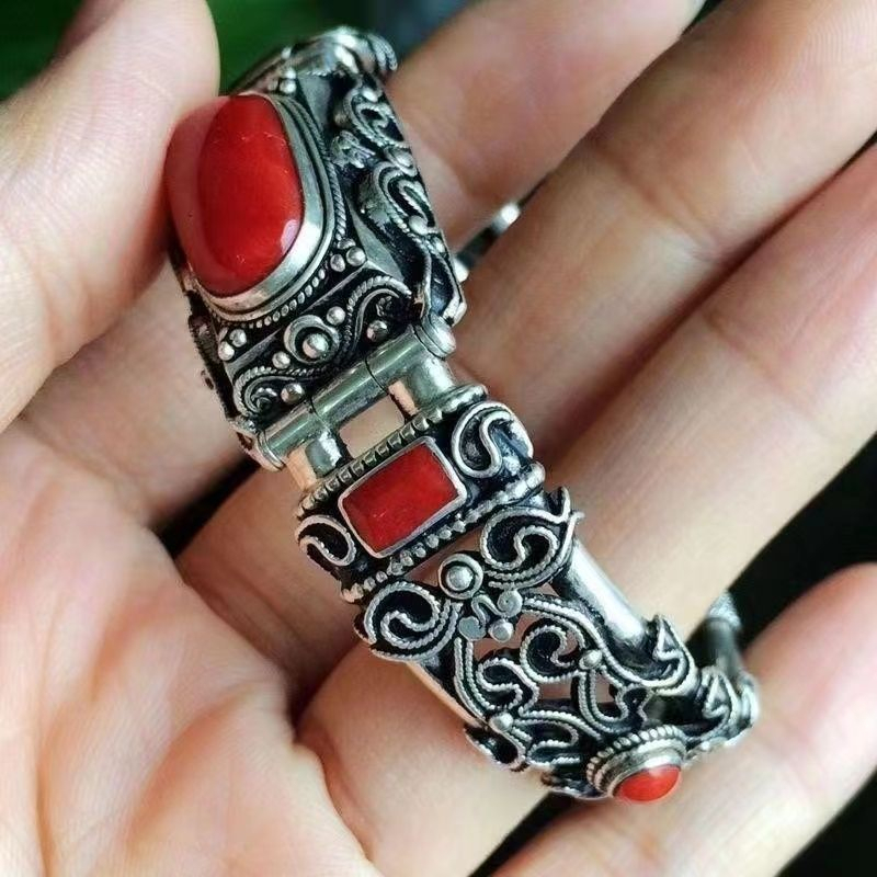 Gelang Batu Merah Antik Buatan Tangan Koral