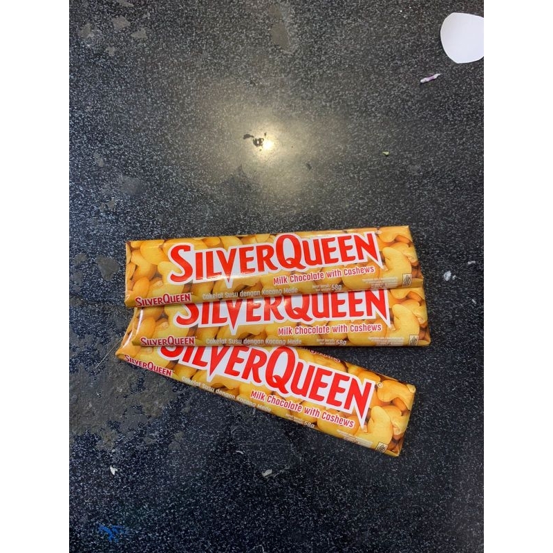 

SILVER QUEEN / COKLAT SILVERQUEEN / RASA RANDOM