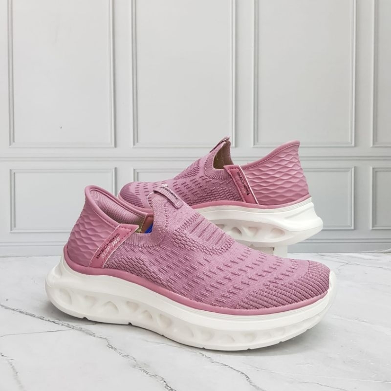 SEPATU SKECHERS WANITA SLIP INS GLIDE/SEPATU  WANITA SLIP INS GLIDE