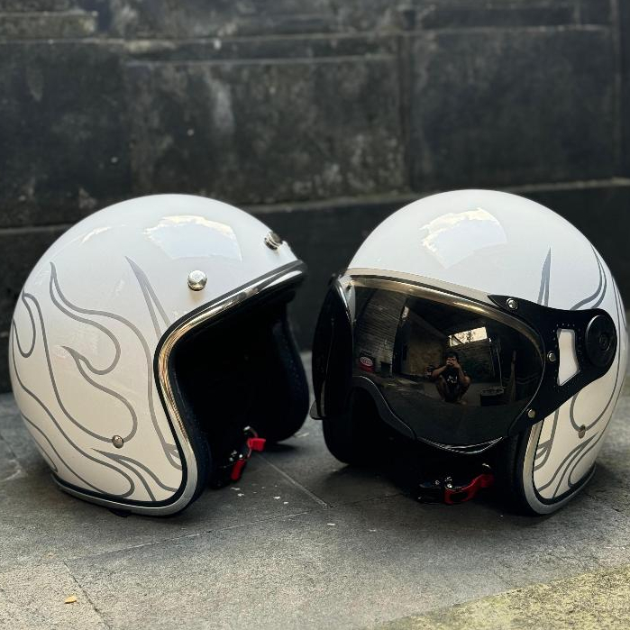 Helm Vespa Flame Justin Bieber