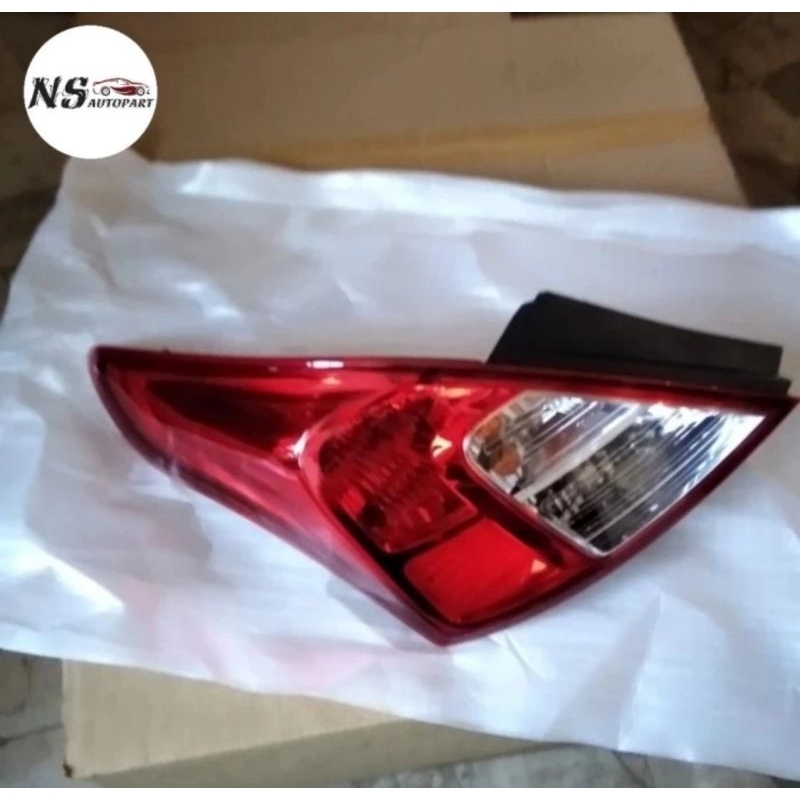 stoplamp lampu belakang nissan almera