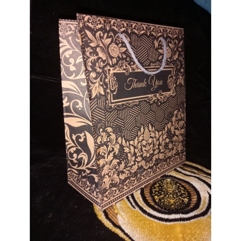 

PAPPER BAG THANKYOU MOTIF BATIK (PREMIUM) (20x10x25)