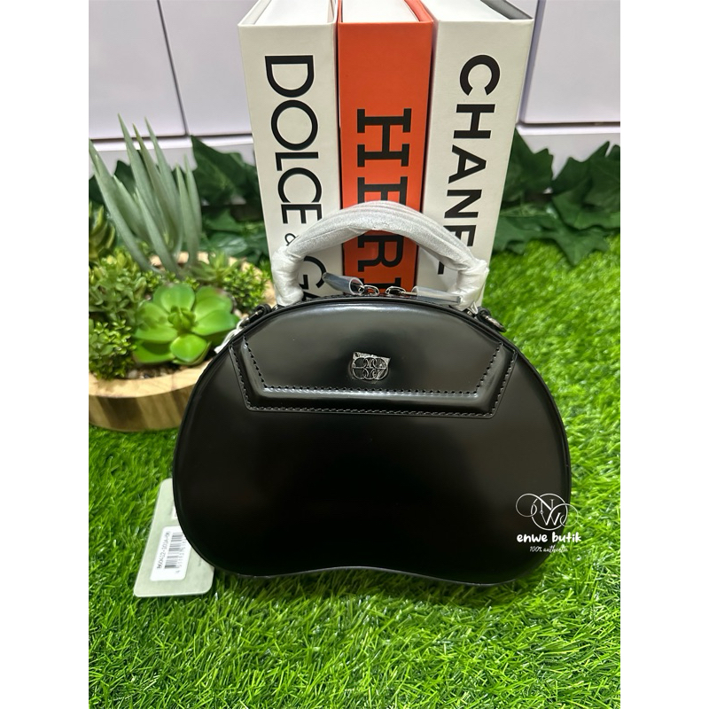 bonia bag sonia hitam glossy