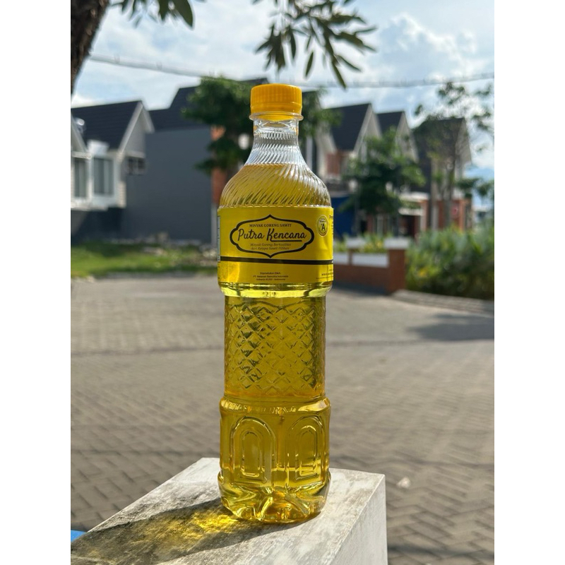 

Minyak Goreng Sawit Murah Putra Kencana 800 ML