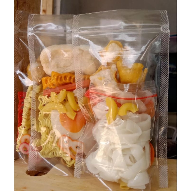 

Seblak Instan bumbu lengkap terpisah dengan kemasan seblak