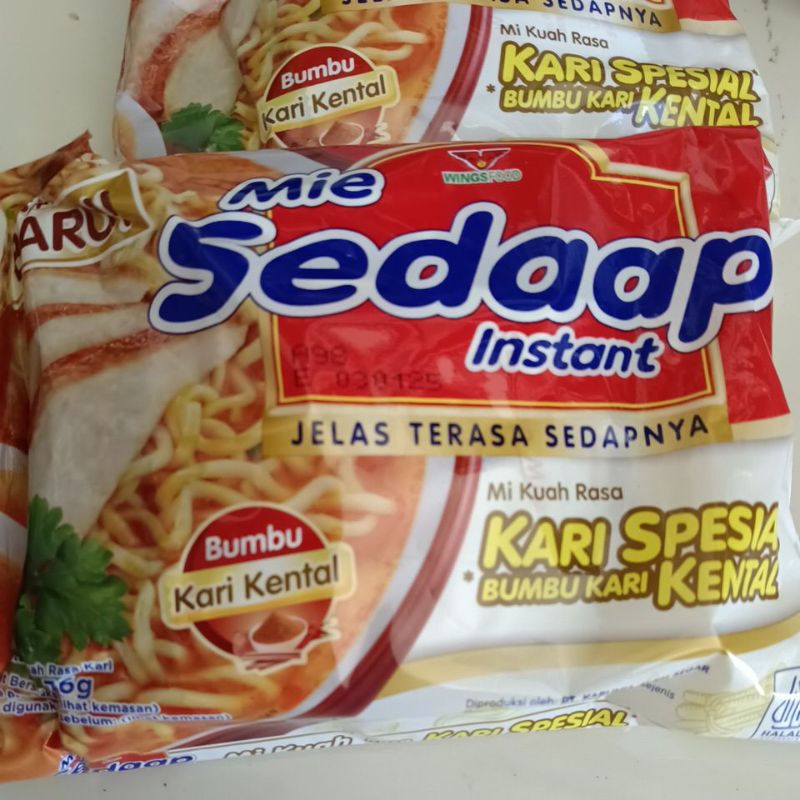 

Mie Sedap Instant Kare Spesial