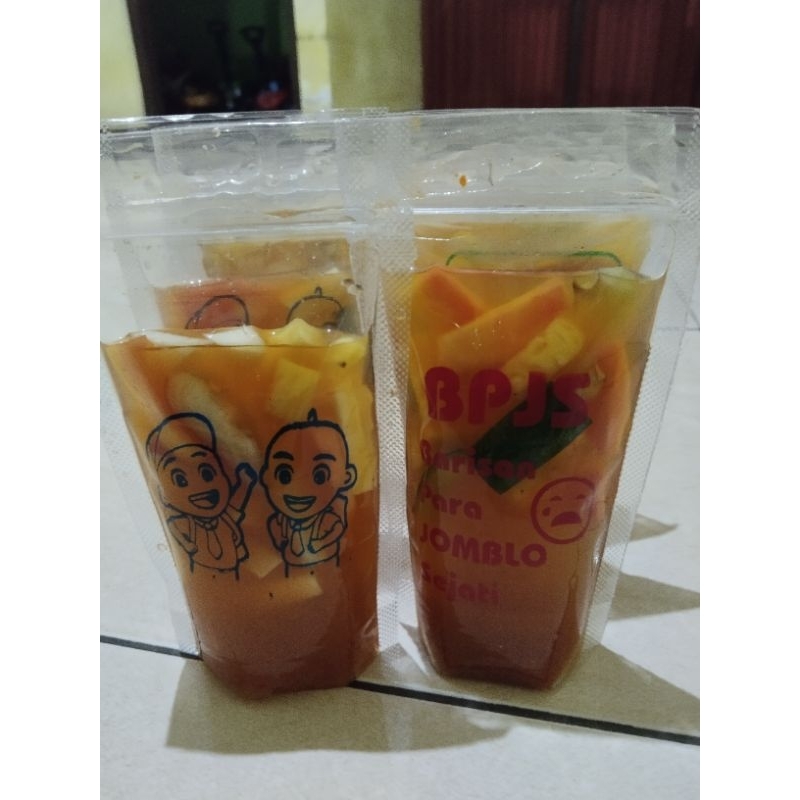 

Asinan Buah campur