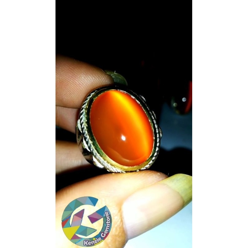 Natural Batu Anggur Orange Cat Eye