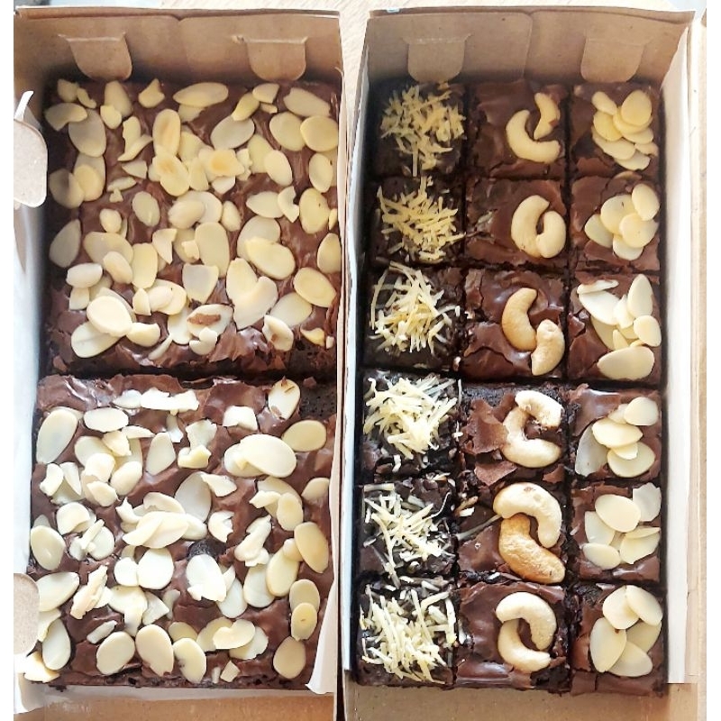 

fudgy brownies 20 x 10 cm