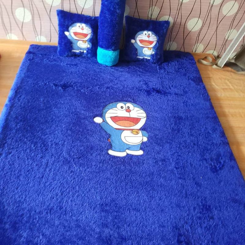 karpet bulu karakter karpet lantai surpet bonus bantal