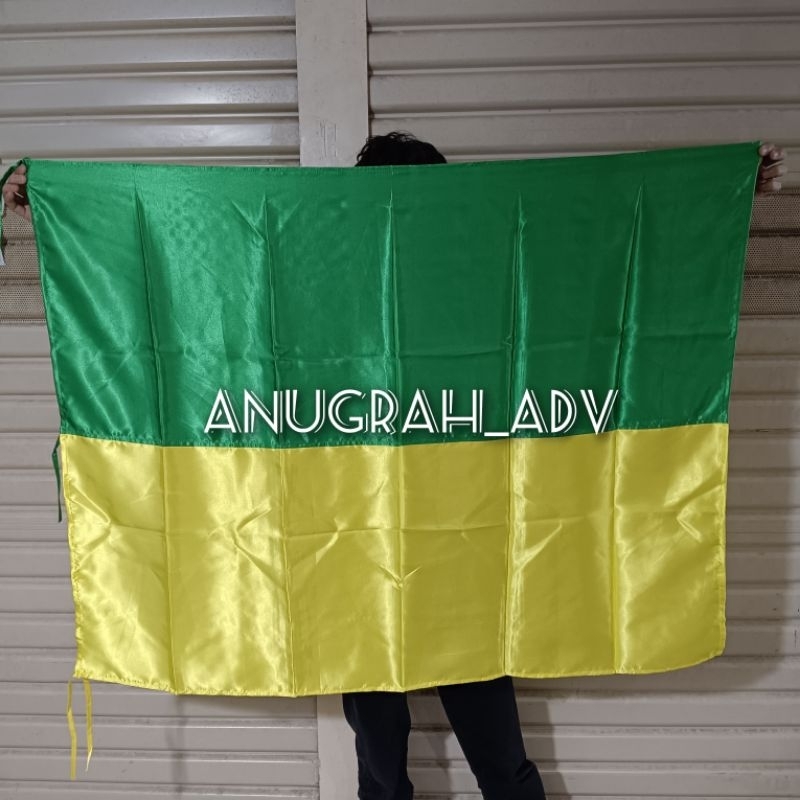 

bendera latihan upacara paskibraka bahan satin berkualitas ukuran 90cm x 135cm