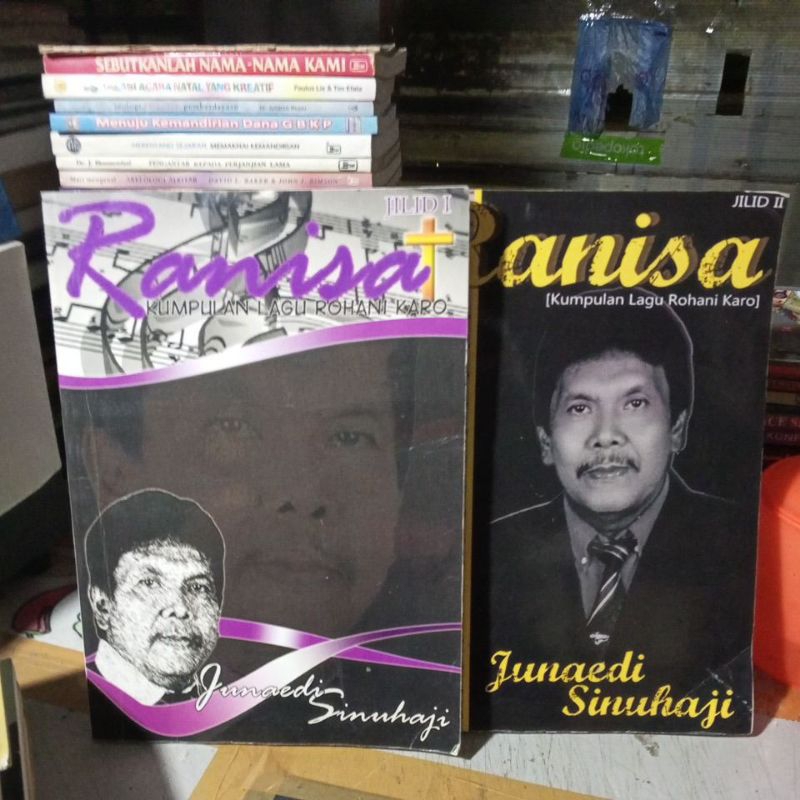 BUKU RANISA KUMPULAN LAGU ROHANI KARO JILID 1 &2 JUAL SEPAKET