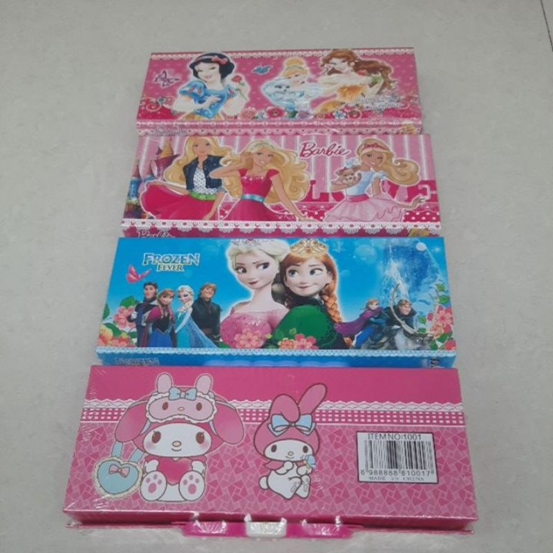 

Tempat pensil kode 1 susun motif anak perempuan/cewek