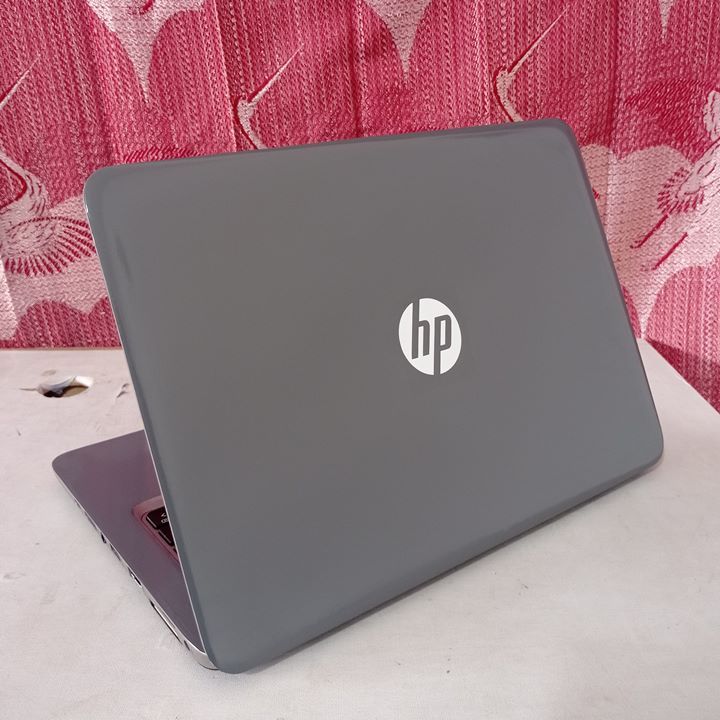 Laptop HP Elitebook 820 G3 Slim Intel Core i5 DDR4 8GB SSD M.2 SATA
