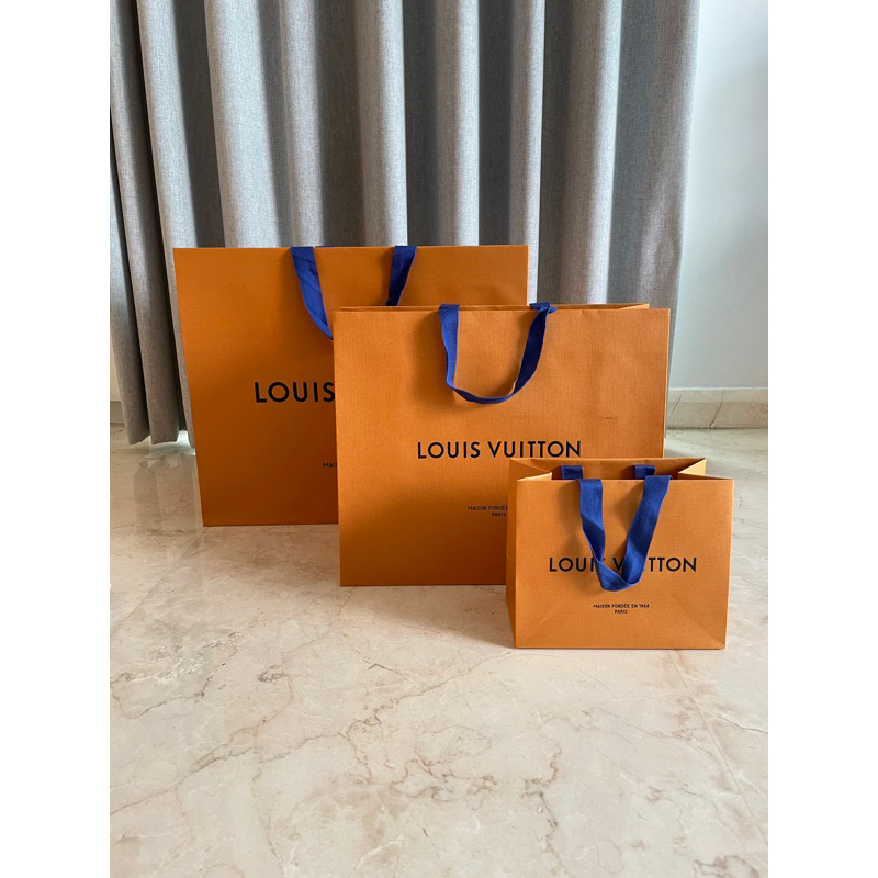 

LV paperbag original Louis Vuitton