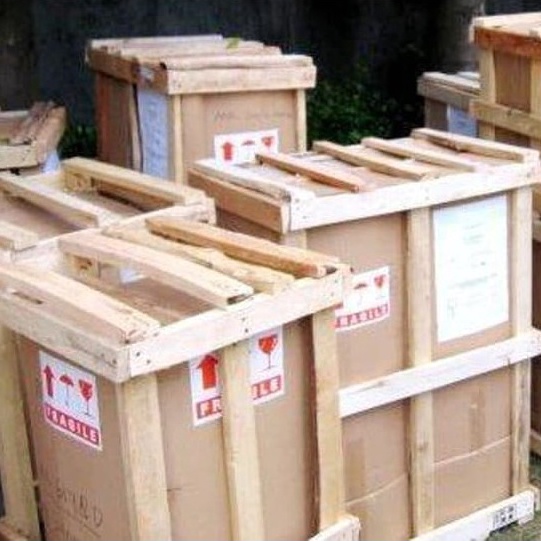 

KI3 Packing Kayu Sedang Untuk 1 Lampu Gantung Kayu Besar 2 Lampu Gantung