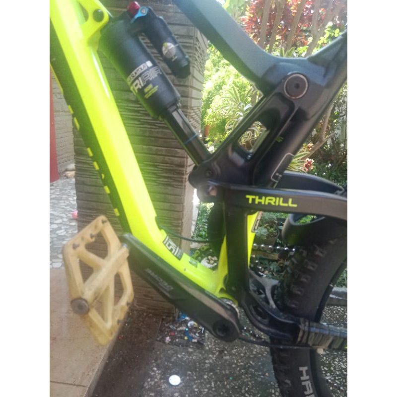 Thrill Ricochet T160