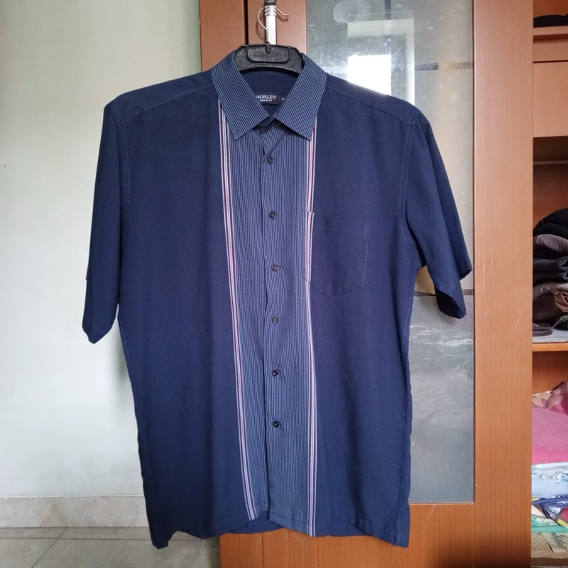 Kemeja salur biru morley