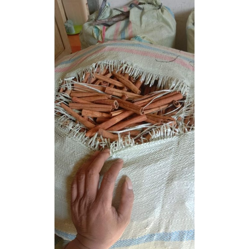 

Kulit Kayu Manis Kering Super 1 Kg