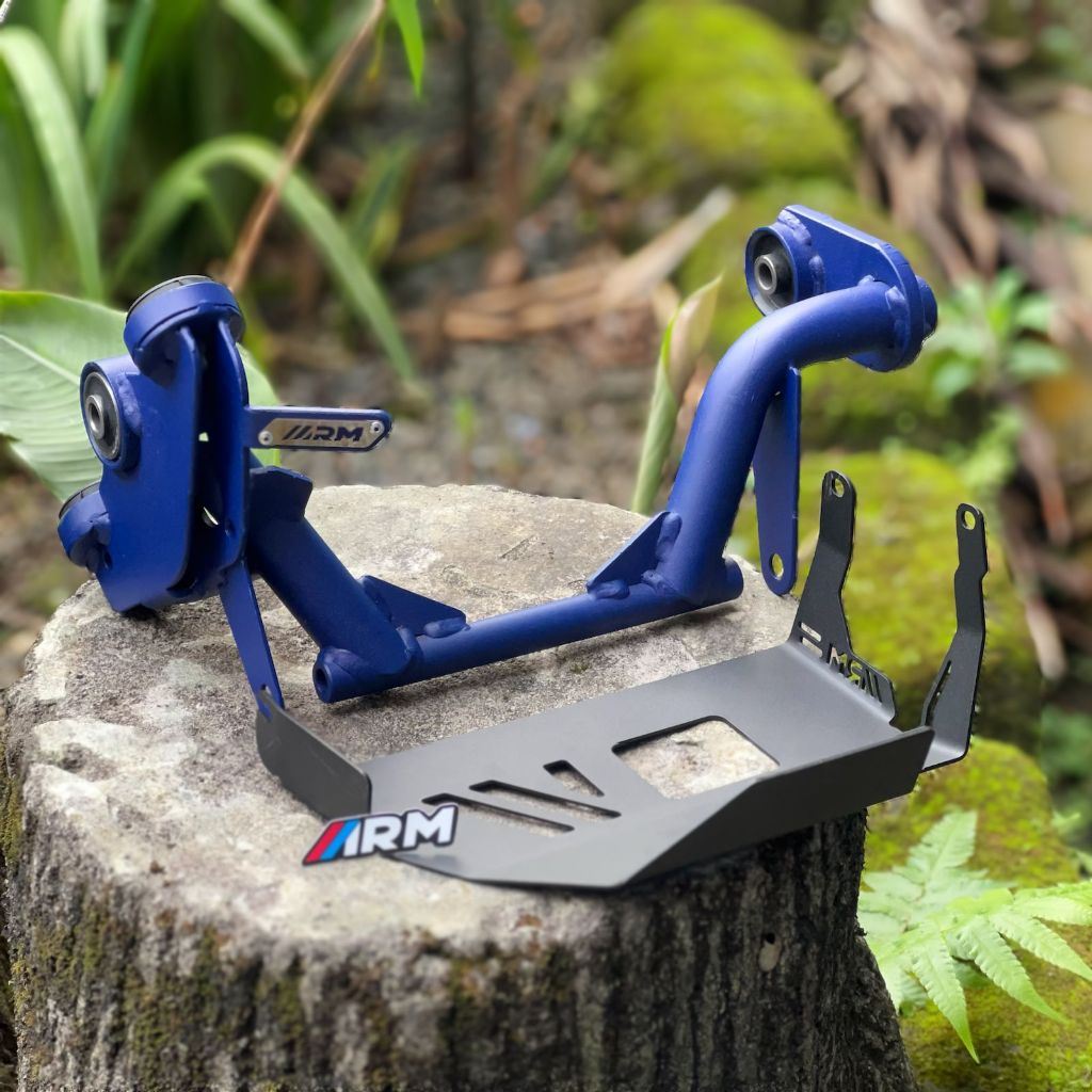 ENGINE MOUNTING VARIO 160