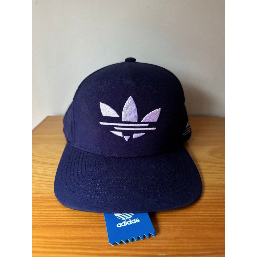 (ORIGINAL) ADIDAS ~ SNAPBACK ~ CAP