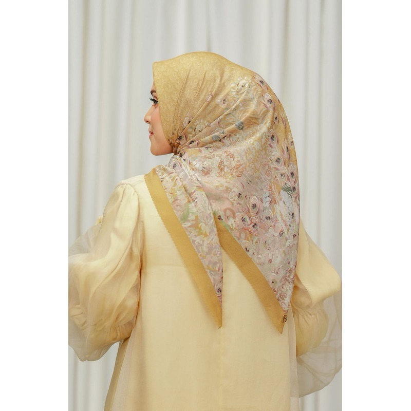 Buttonscarves TheEderra 2.0 Series Curry