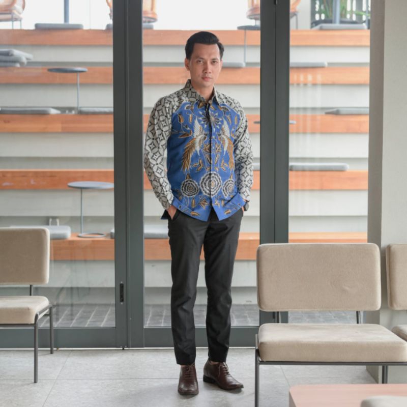 kemeja batik pria elegant bahan doby