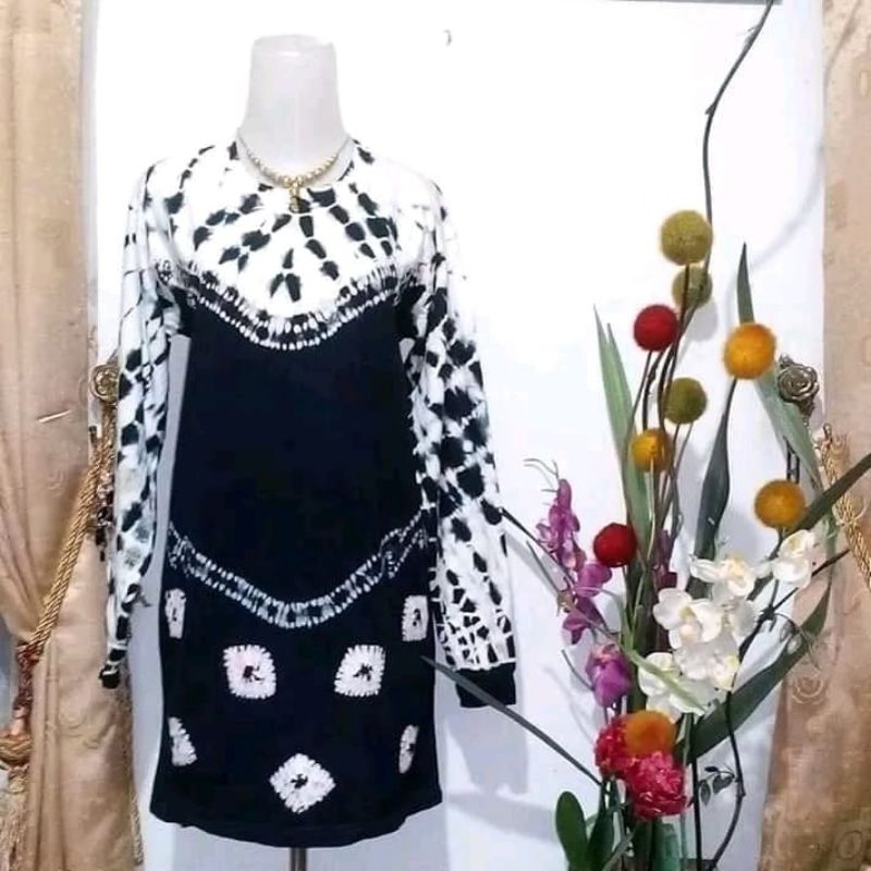 Kaos Sasirangan kerah pendek dan tunik