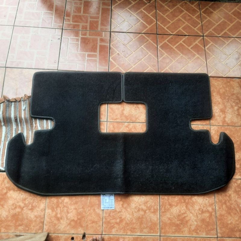 Karpet Toyota Avanza Baris ke 4 Polos Original Tahun 2007-2010