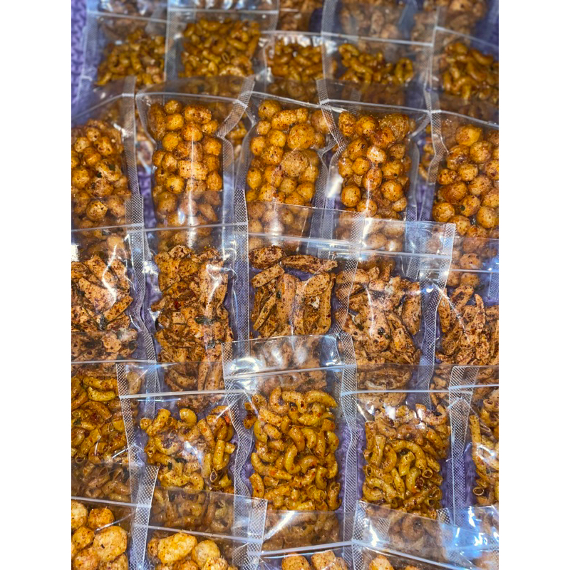 ANEKA CEMILAN PEDAS BASRENG CIMOL KERING