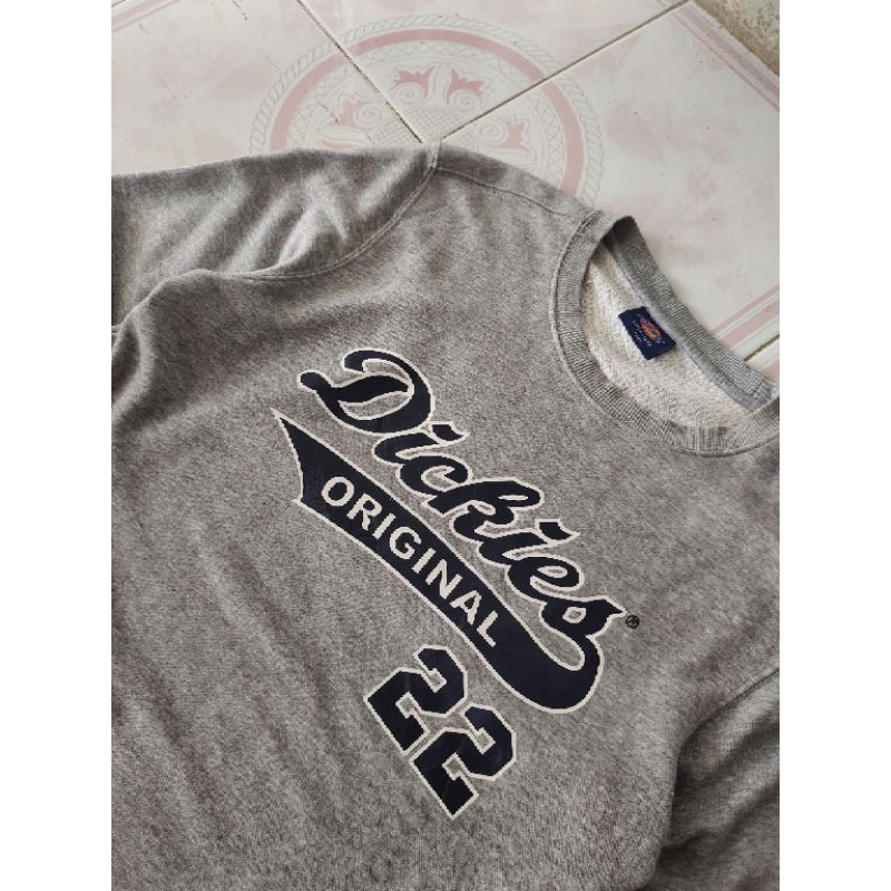 Crewneck dickies art 22