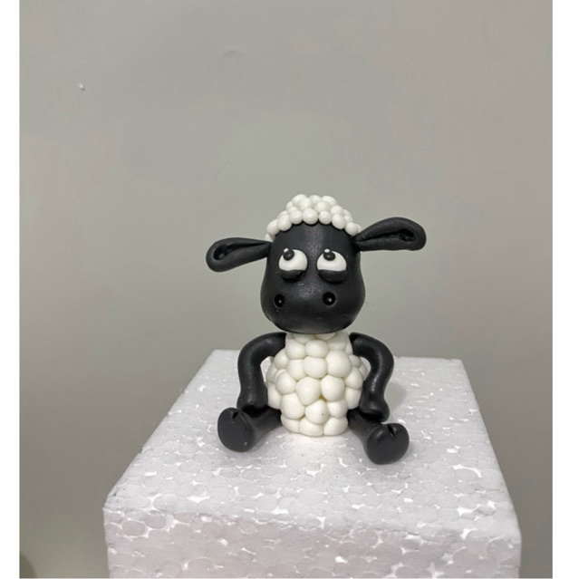 

custome figurine fondant/orang/animals/karakter