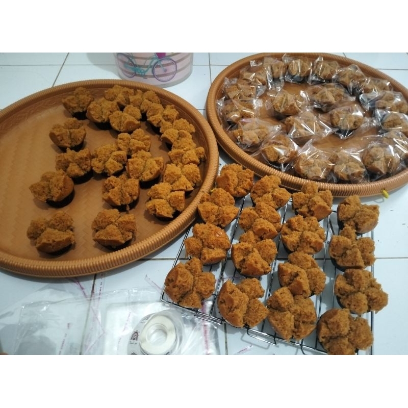 

BOLU GULA MERAH MEKAR / KUE BASAH / KUE TRADISIONAL / JAJAN PASAR