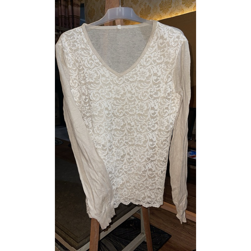 LENGAN PANJANG RENDA BUNGA