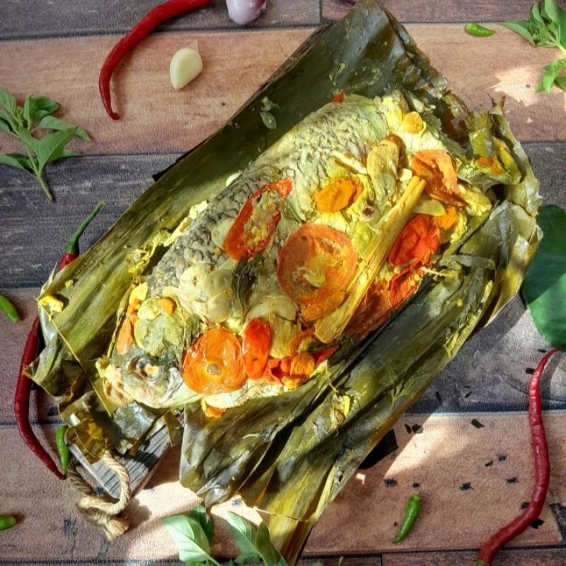 

Pepes Gurame - Frozen Halal Tanpa Pengawet Tanpa MSG Gluten Free