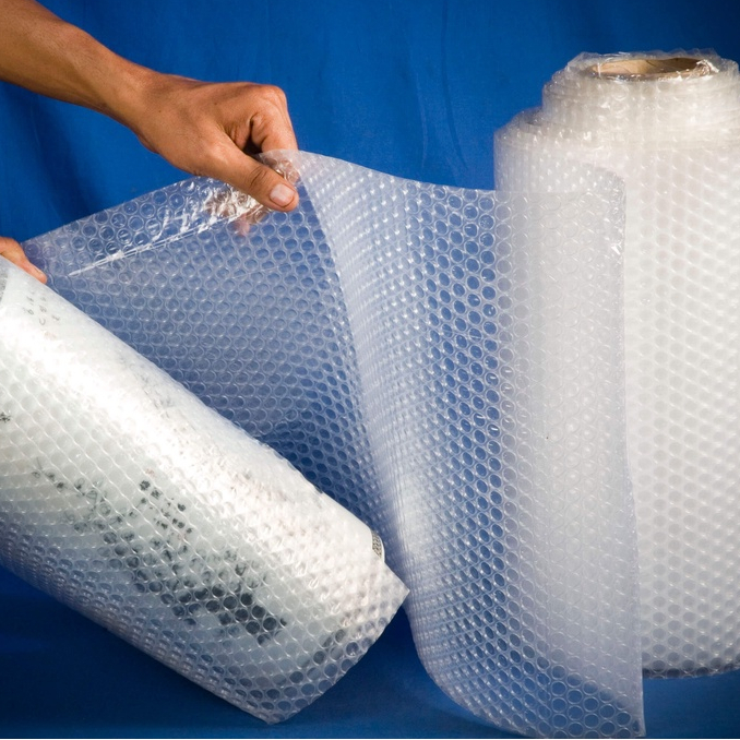 

Bubble Warp Packing Tambahan / Plastik Bubble / Bubble Wrap Packing Barang Atau Pengiriman