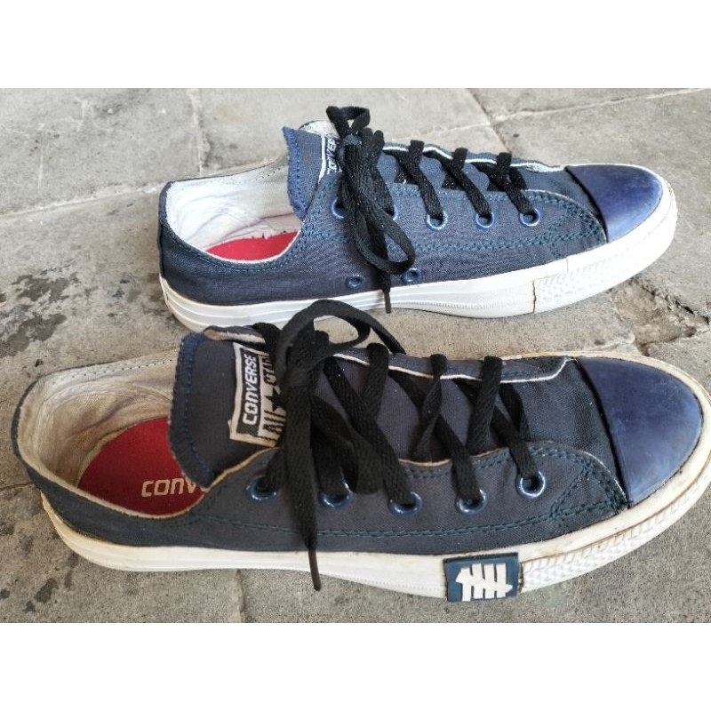 sepatu sneaker kanvas Converse 38 second